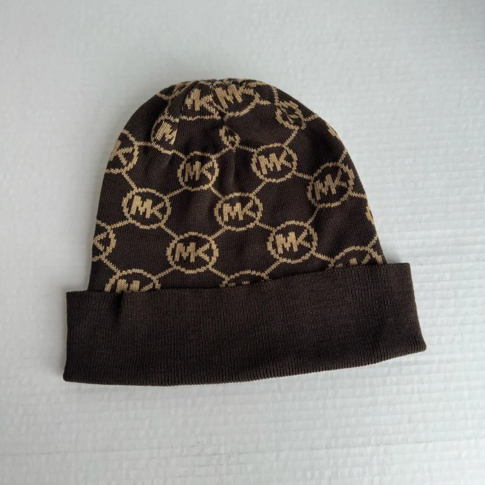 Michael Kors || Woman’s SIGNATURE MK BEANIE Winter Hat Gold and brown ones size